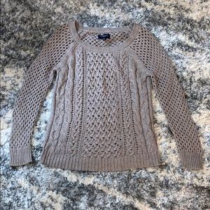 American Eagle Cable Knit Sweater M